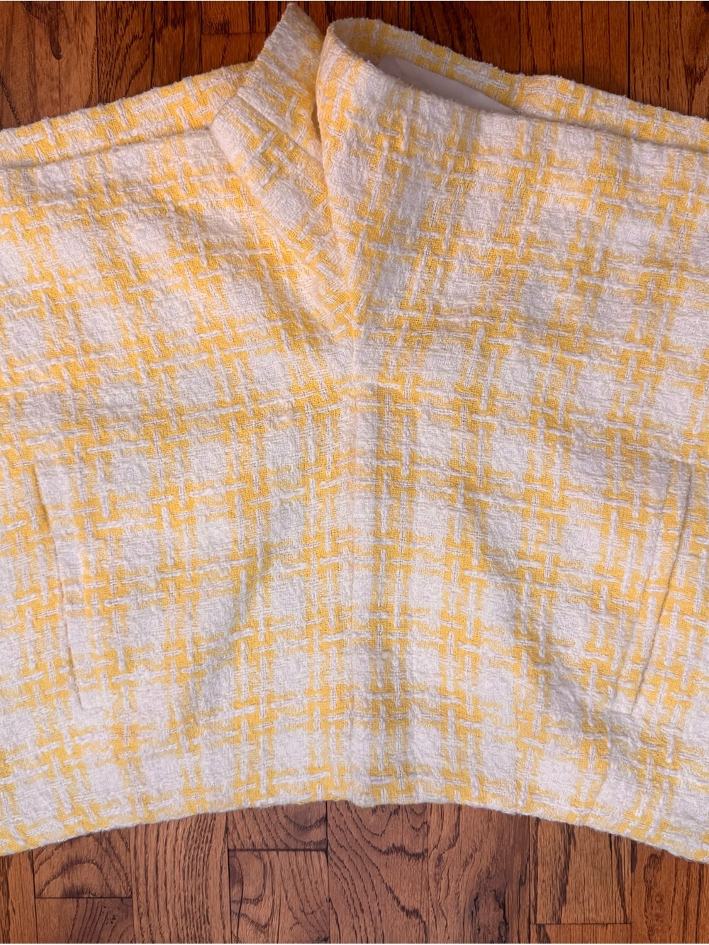 Veronica Beard Yellow and White Tweed High-Waist Shorts - Picture 6 of 8
